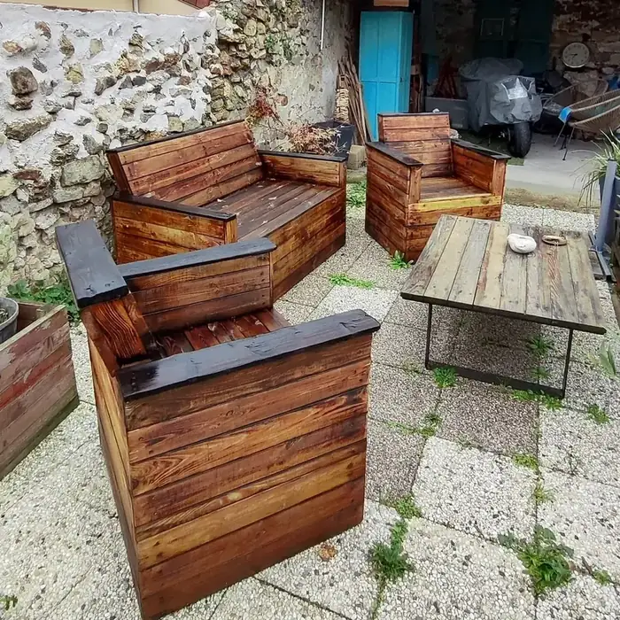 Salon de jardin en bois massif fabriqué sur mesure